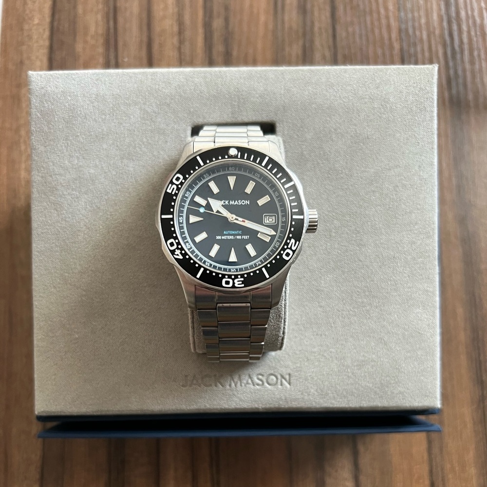 Jack Mason Seatrek Automatic Dive Watch - box set